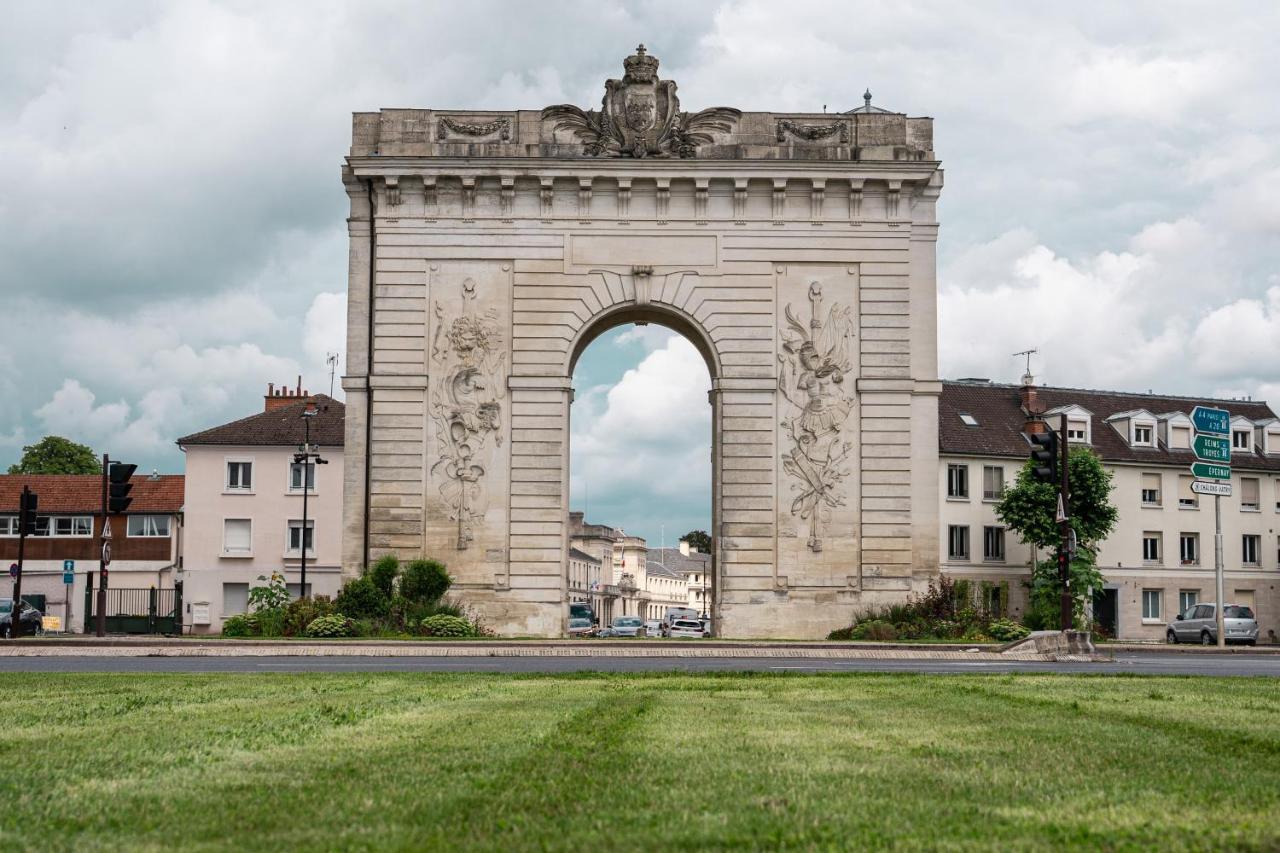 Ferienwohnung Le Petit Leon Châlons-en-Champagne Exterior foto