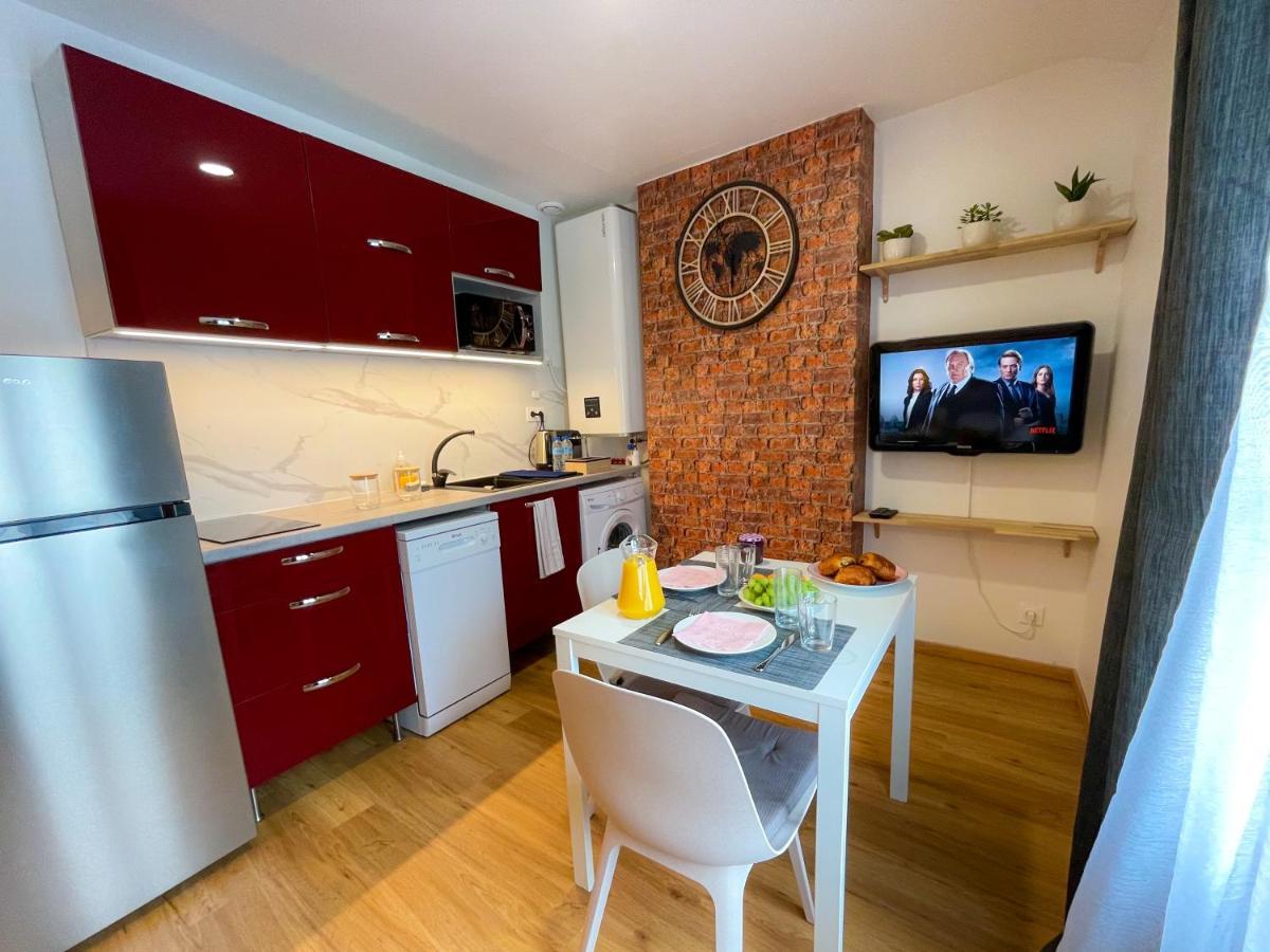 Ferienwohnung Le Petit Leon Châlons-en-Champagne Exterior foto